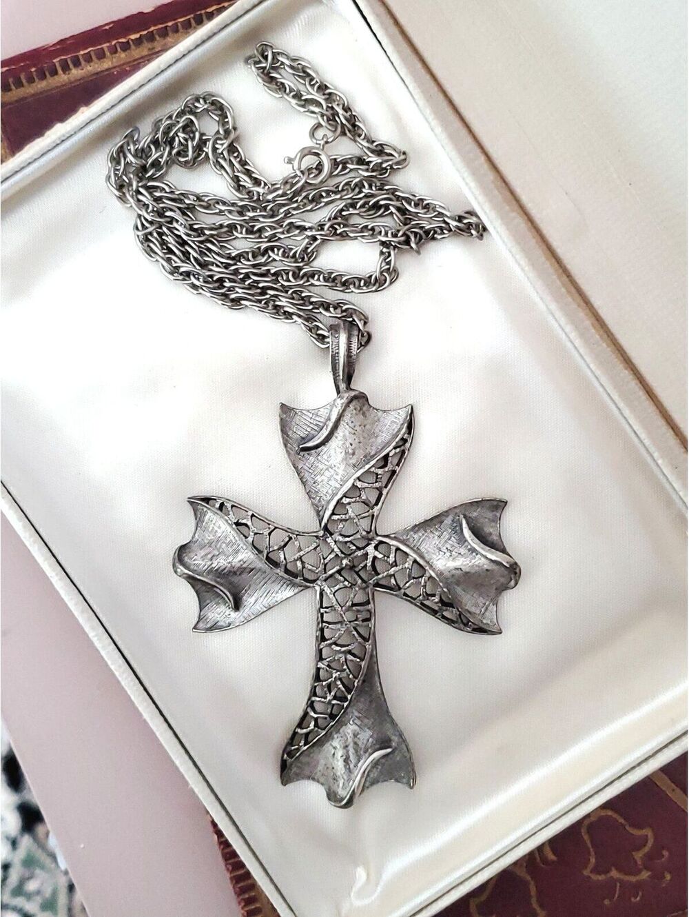 Vintage Silver-tone Large Cross Chain Necklace